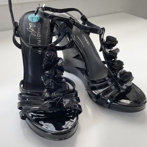 Donald J Pliner wedge heels